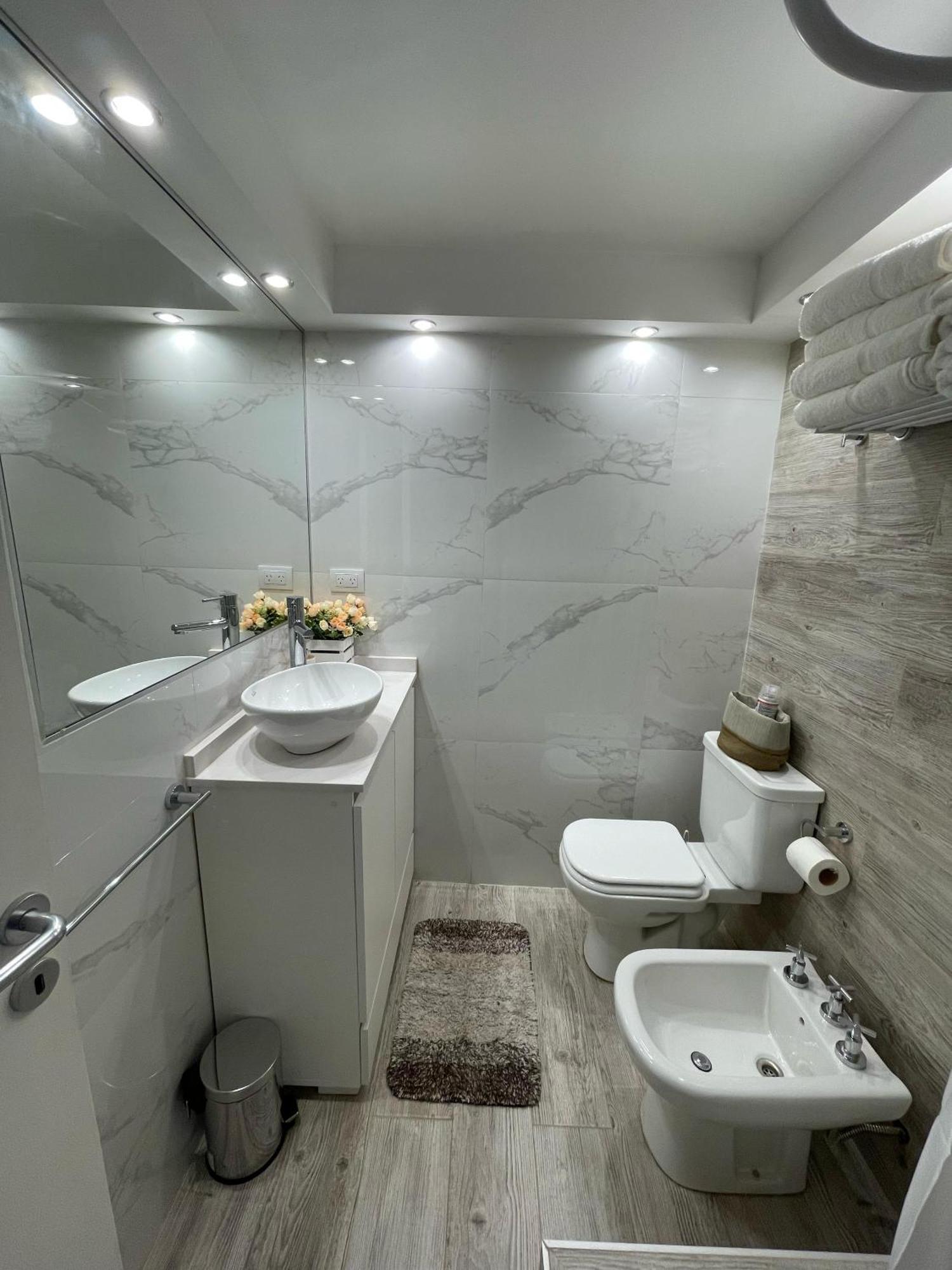 Departamento Centrico Con Cochera - Cordoba Argentina- Kültér fotó